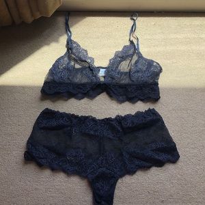 NEVER WORN ONLY HEARTS BRALETTE AND THONG SET!!!!